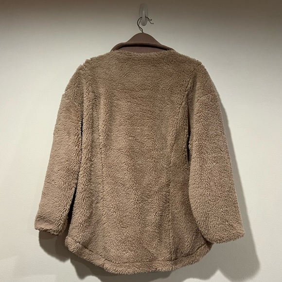 NWT Varley Stratton Jacket in Mushroom - Picture 2 of 5